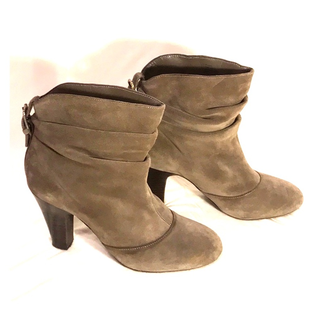 BCBG Paris PL-Navi Suede Booties